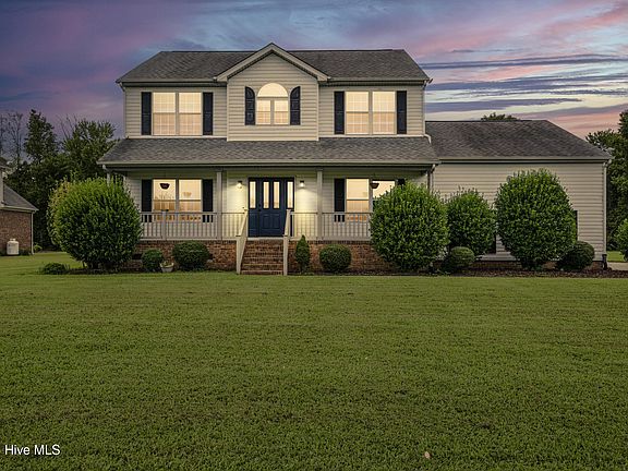 2nd image of 315 Orchard Drive