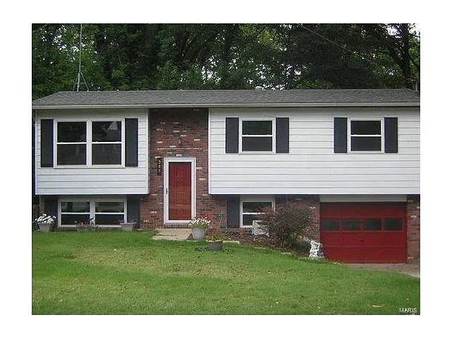 385 Hand Dr photo 1