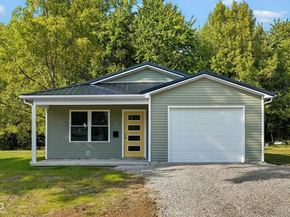 96 Hill St, Austin, IN 47102