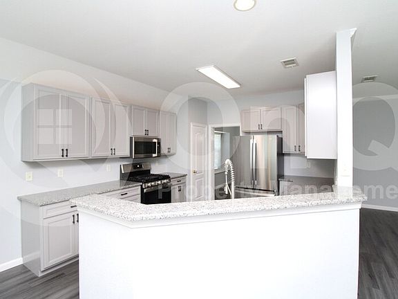 5th image of 344 Cave River Dr