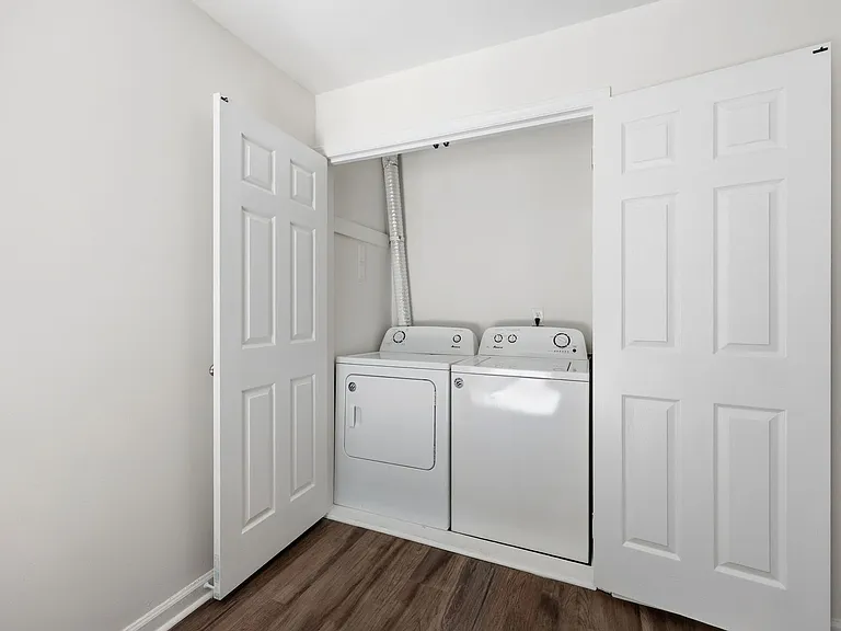 1605 N Roxboro St — Photo 34
