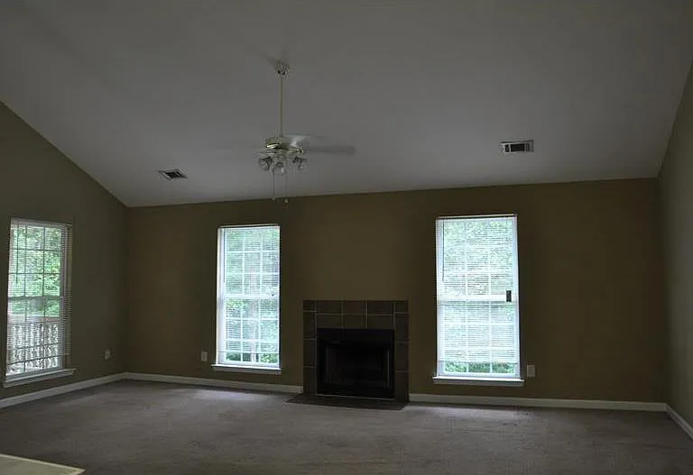 156 Red Bank Rd — Photo 2