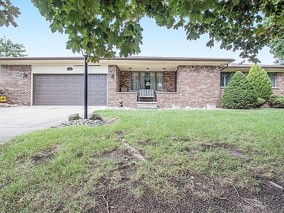 2nd image of 49965 Saint Delaure Dr