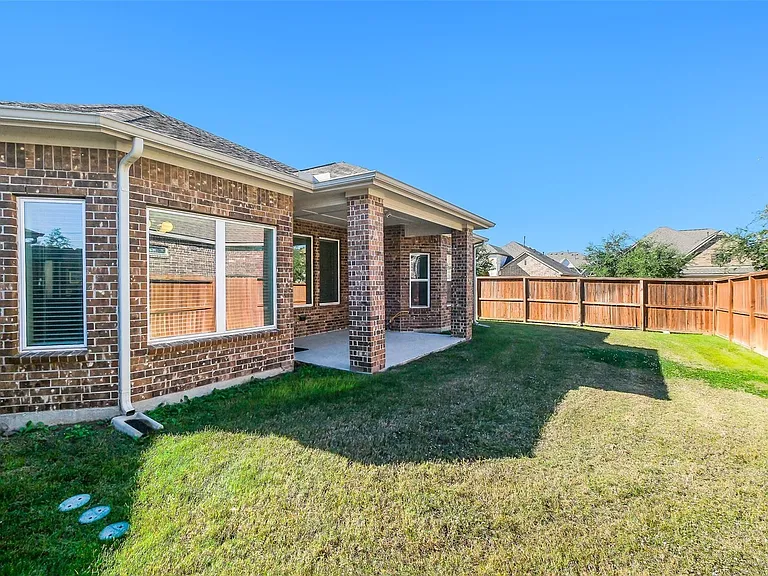18314 Southwood Creek Dr — Photo 32