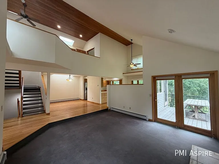 1940 Tincup Ct — Photo 4