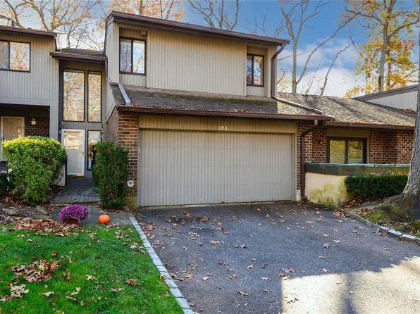 283 Carriage House Drive #283, Jericho, NY 11753