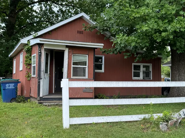 220 Worden St, La Porte, IN 46350