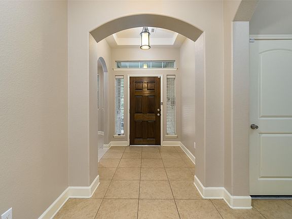 5th image of 2885 Milano Ln