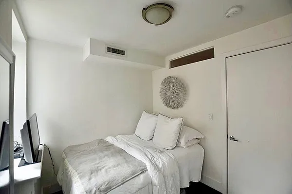 Rented by REAL New York | media 20