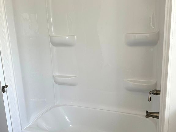 4th image of 11 Baker St APT 9