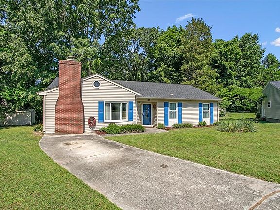 3rd image of 183 Bentley Dr