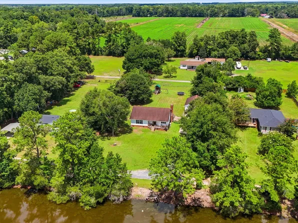 122 Thomas Ln, Moncks Corner, SC 29461
