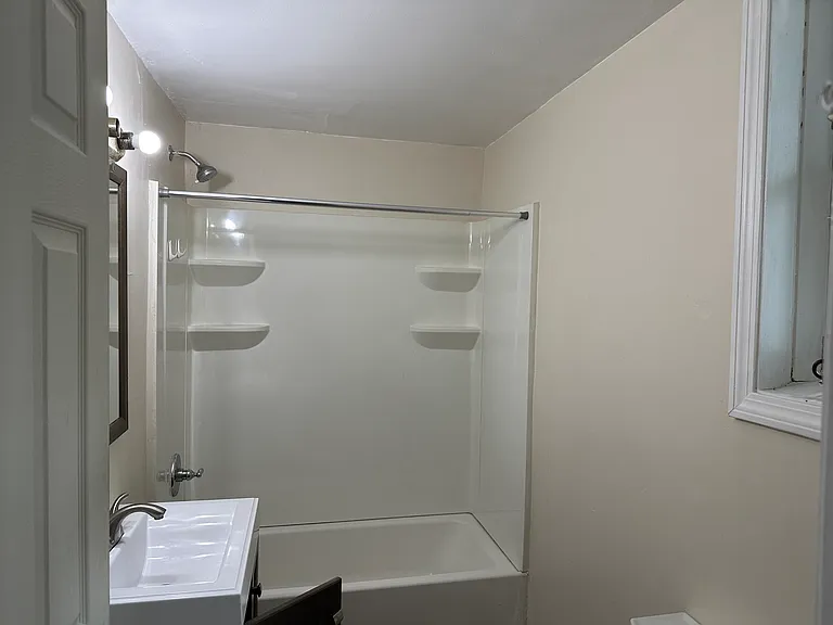 596 Zion St — Photo 15