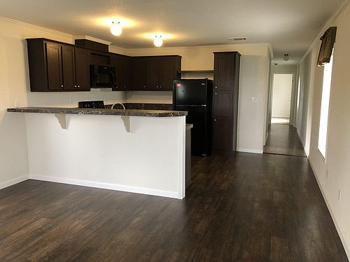 5th image of 227 Suncrest Ln