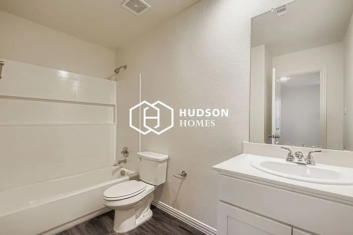 4750 Burma Rd — Photo 8