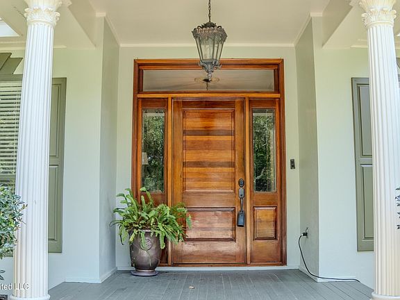 4th image of 14188 Longwood Cir