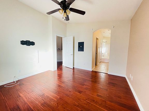 4th image of 10122 Aspen Rose St Unit 101