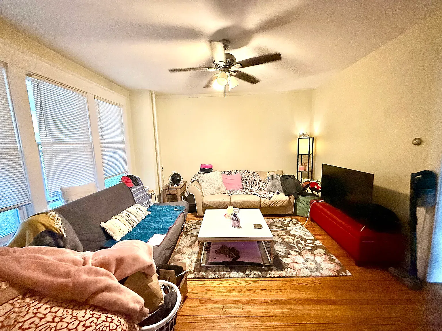 3 bed, 1365 sqft, $1,850 — Photo 4