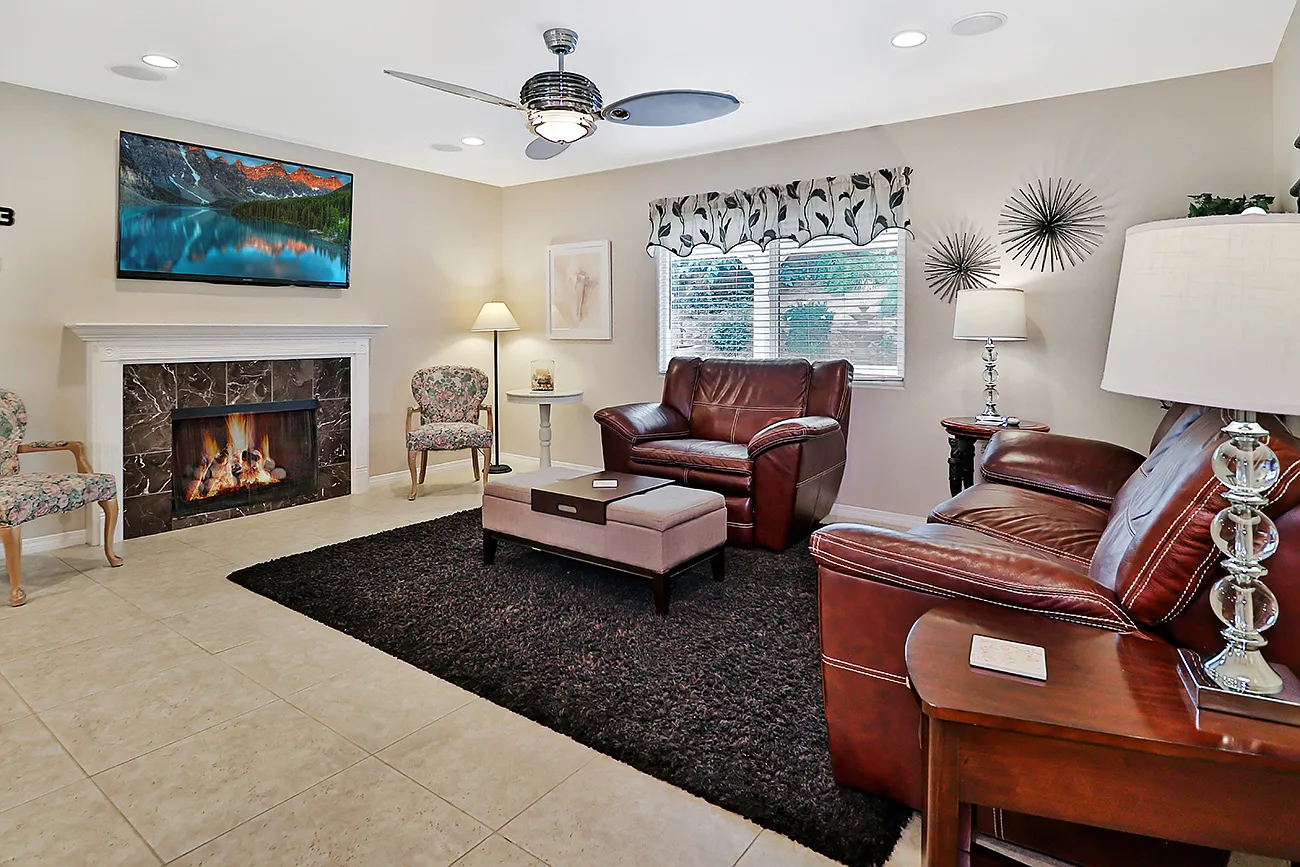3 bed, 1385 sqft, $9,500 — Photo 2