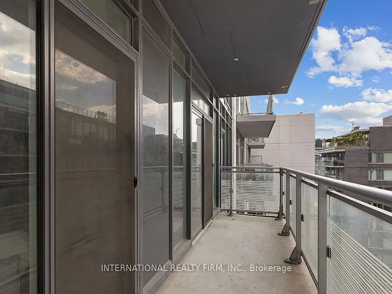 525 Adelaide St W #LPH35 — Photo 28