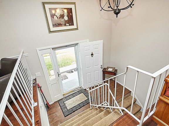 5th image of 13404 Nickleson Dr