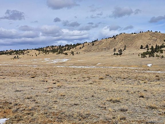 3rd image of 857 S Muley Gulch Drive