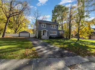 911 Bruce Ave, Flossmoor, IL