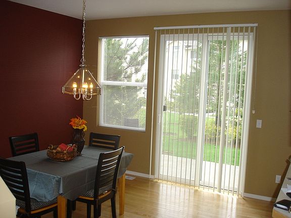8' Patio door off dining room