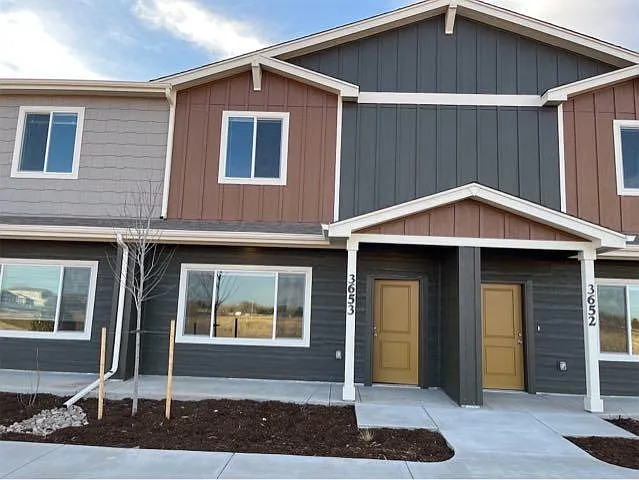 3653 Ronald Reagan Ave — Photo 1