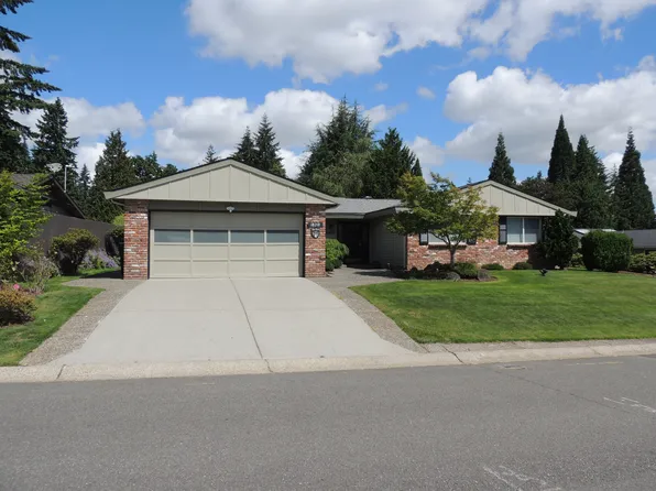 18218 NE 27th St, Redmond, WA 98052