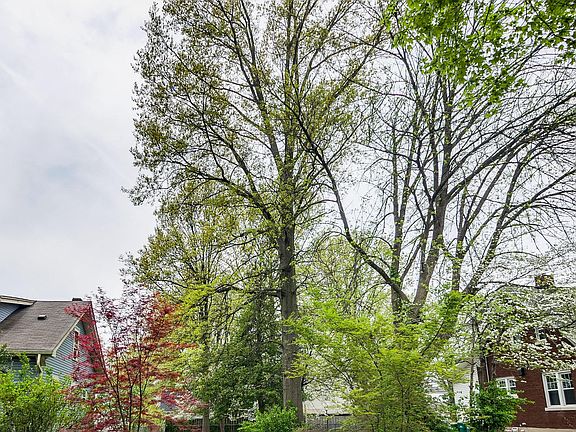 2nd image of 3110 Teal Ave
