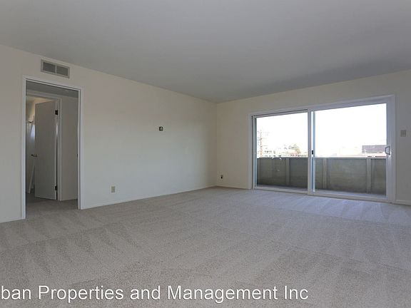 2nd image of 1400 San Carlos Ave APT 4C