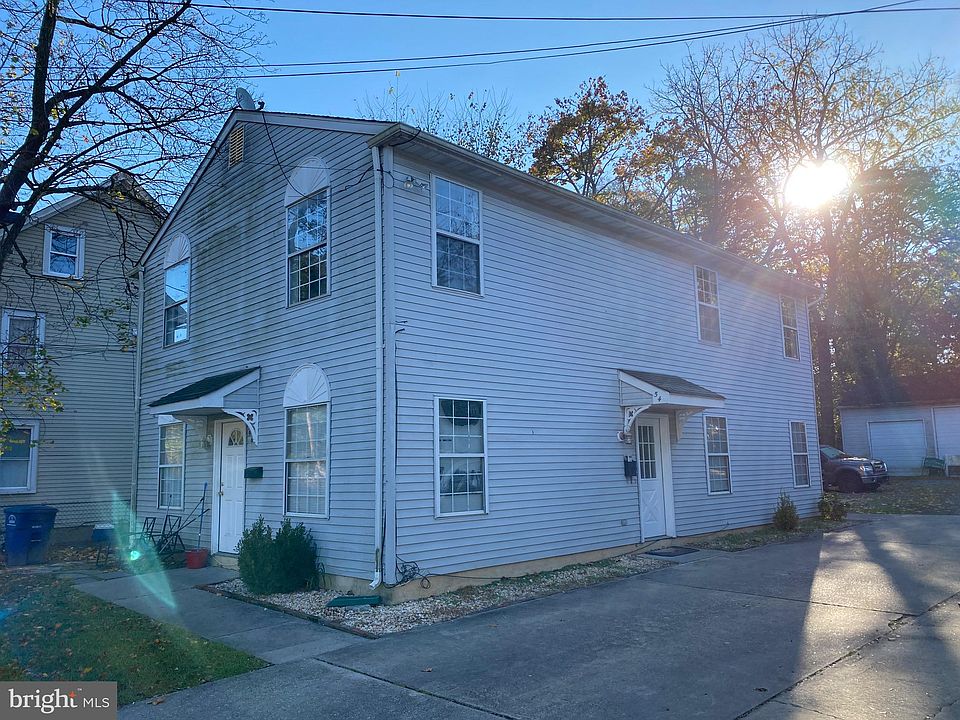 2nd image of 54 E 3rd St