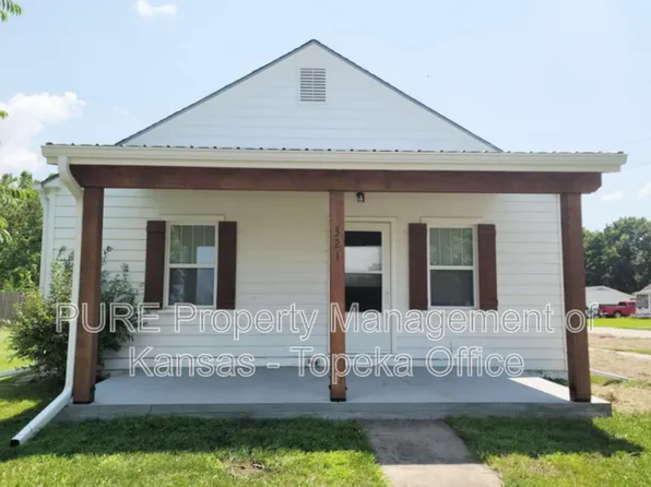 321 W Railroad St, Silver Lake, KS 66539