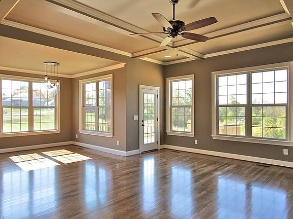 4th image of 205 Valley Bend Dr