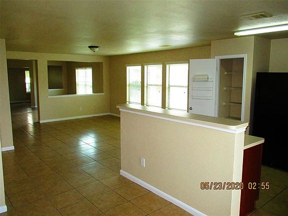 4th image of 7510 Appleberry Dr