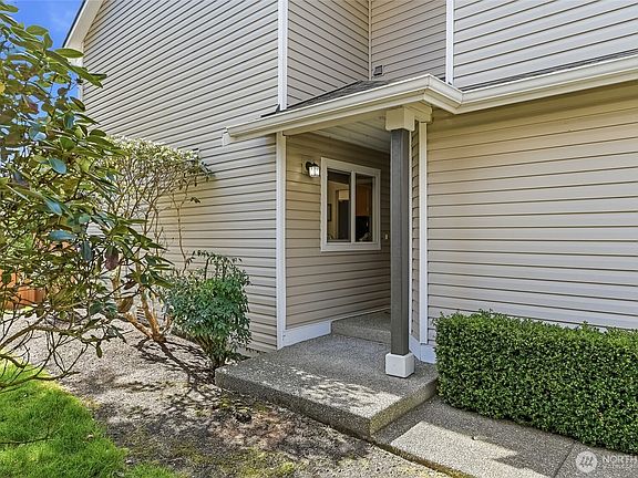 2nd image of 106 99th Avenue SE #A