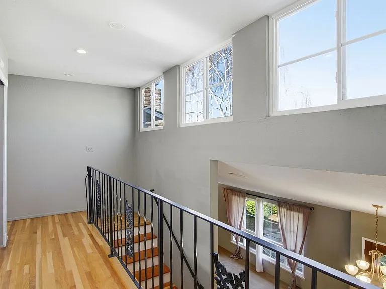 6137 Banner Dr — Photo 29
