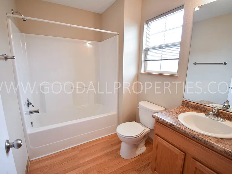 4319 153rd St — Photo 11
