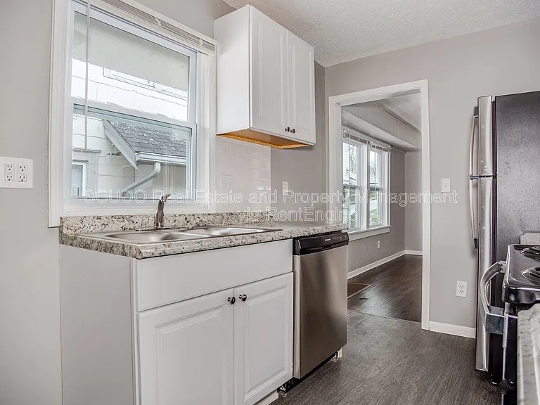 5002 Euclid Ave E — Photo 8