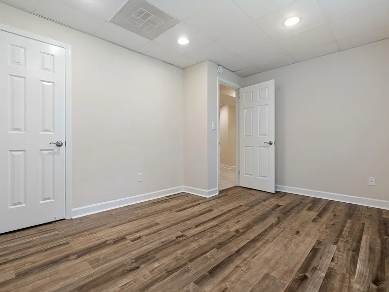 5249 Meadow Garden Ln — Photo 23