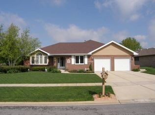 19726 Scarth Ln, Mokena, IL 60448