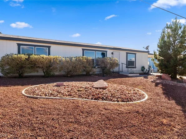 633 E Simkins Rd, Pahrump, NV 89060
