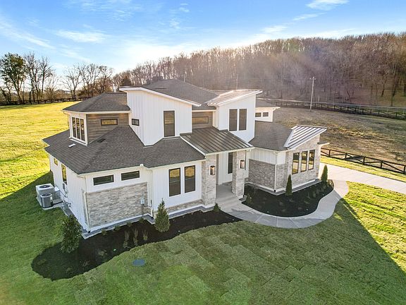 3rd image of 7105 Bonterra Dr Lot 136