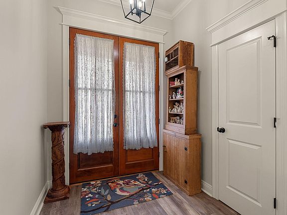 4th image of 21 Blain Rd