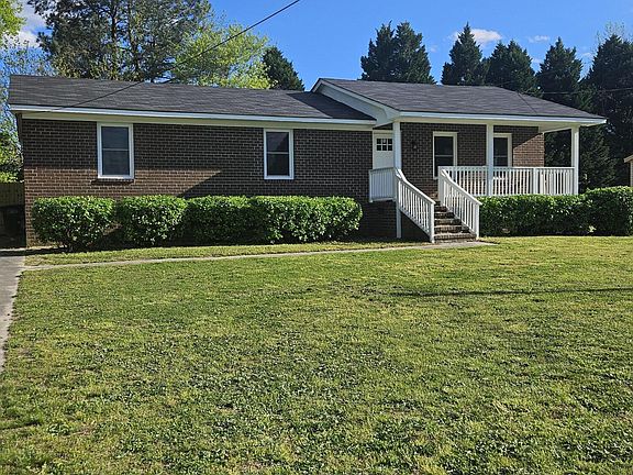2nd image of 921 Hazelwood Dr