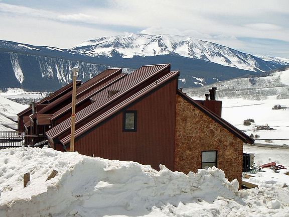 Whetstone Mountain in background