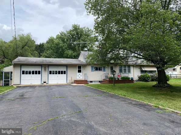 117 Springfield Meeting House Rd, Jobstown, NJ 08041