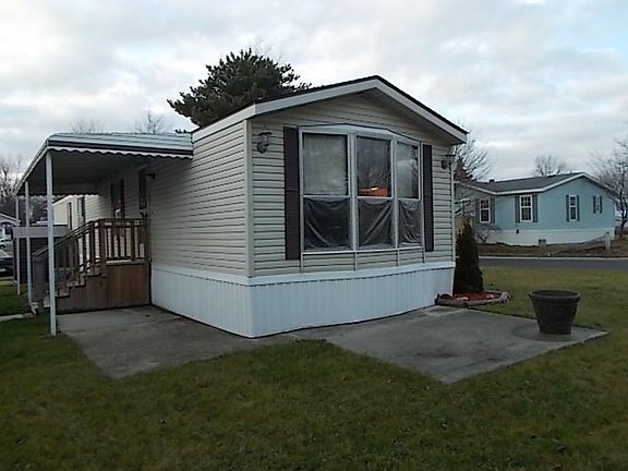 2nd image of 49597 Au Lac Dr E