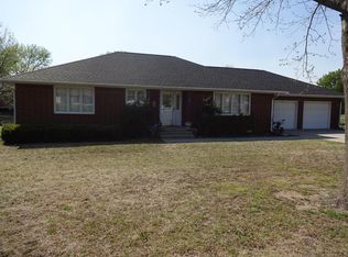 2205 N 8th St, Independence, KS 67301